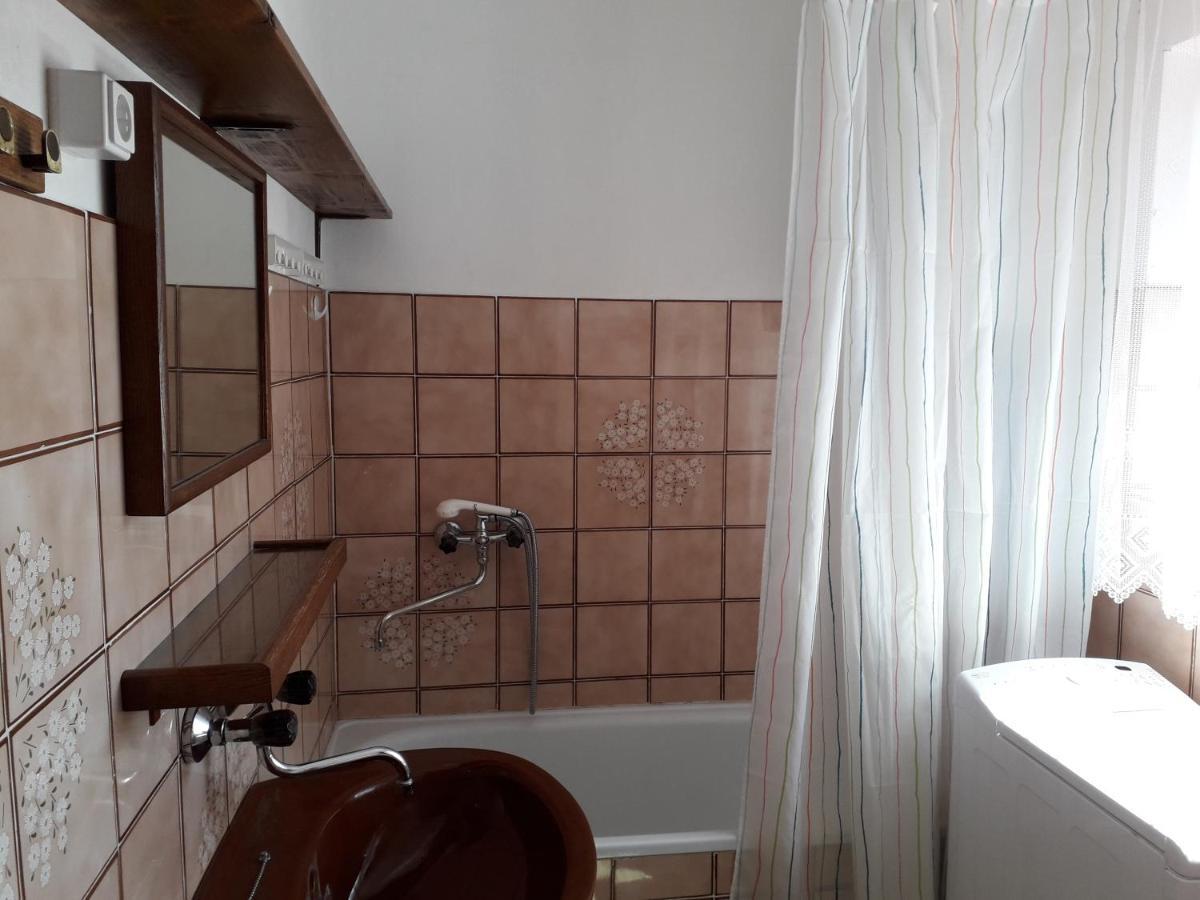 Holiday Home Новалья Экстерьер фото